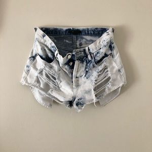 FOREVER 21 Acid Wash High Waisted Denim Shorts